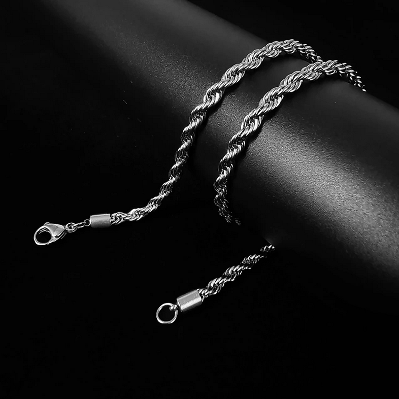 Twist Necklace