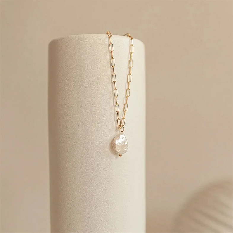 Freshwater pearl necklace Marina