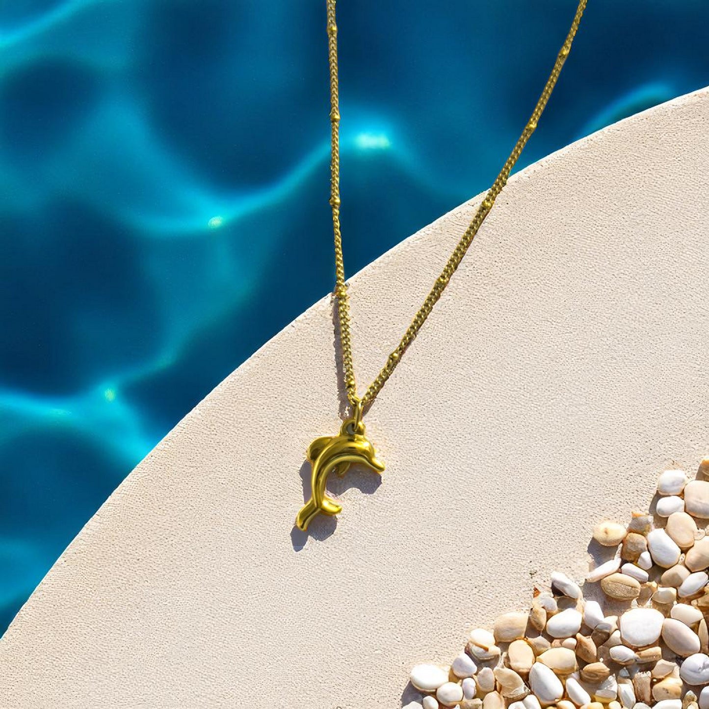 Колие Делфин