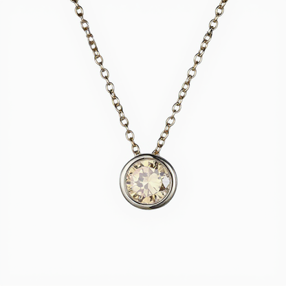 Колие с камък на месеца Близо до сърцето