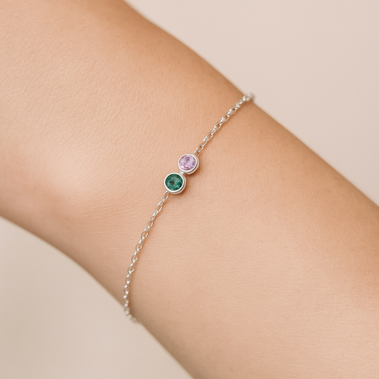 Гривна с камък на месеца Близо до сърцето