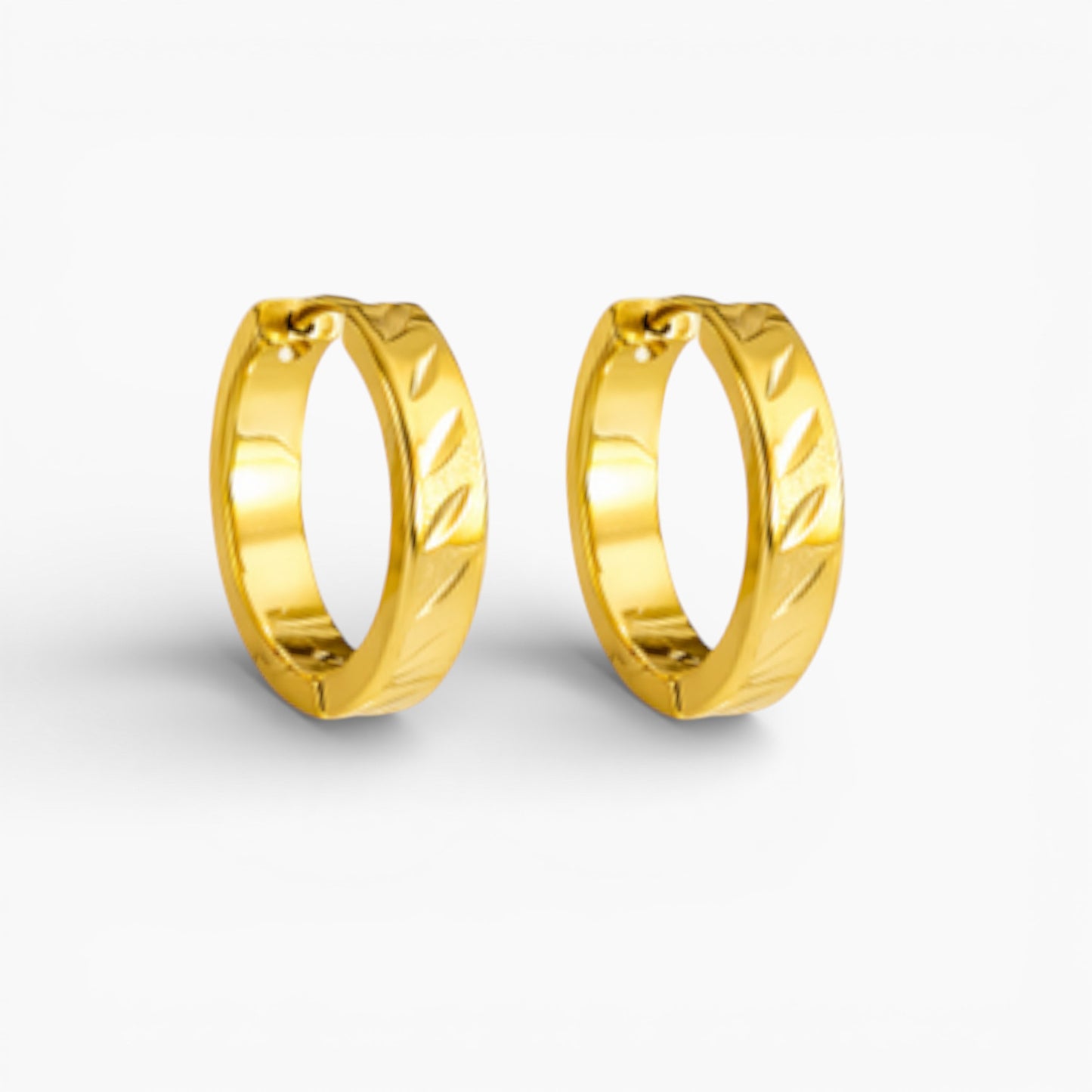 Обеци Авелин