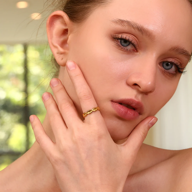 Пръстен Мидена песен