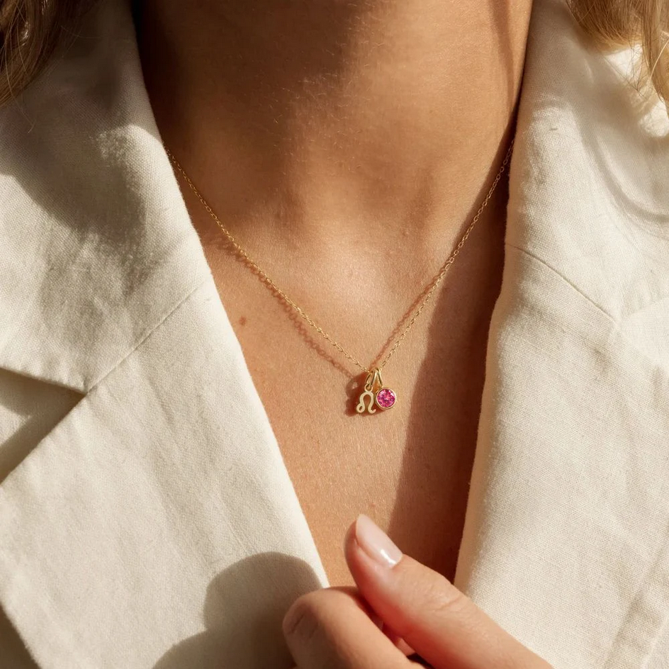 Колие Камъкът на моят месец + Зодия