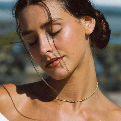 Twist Necklace